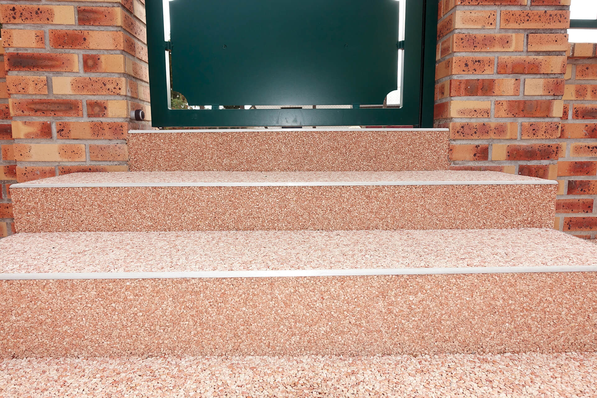 résine pour escaliers — réalisation Inspiration Résine