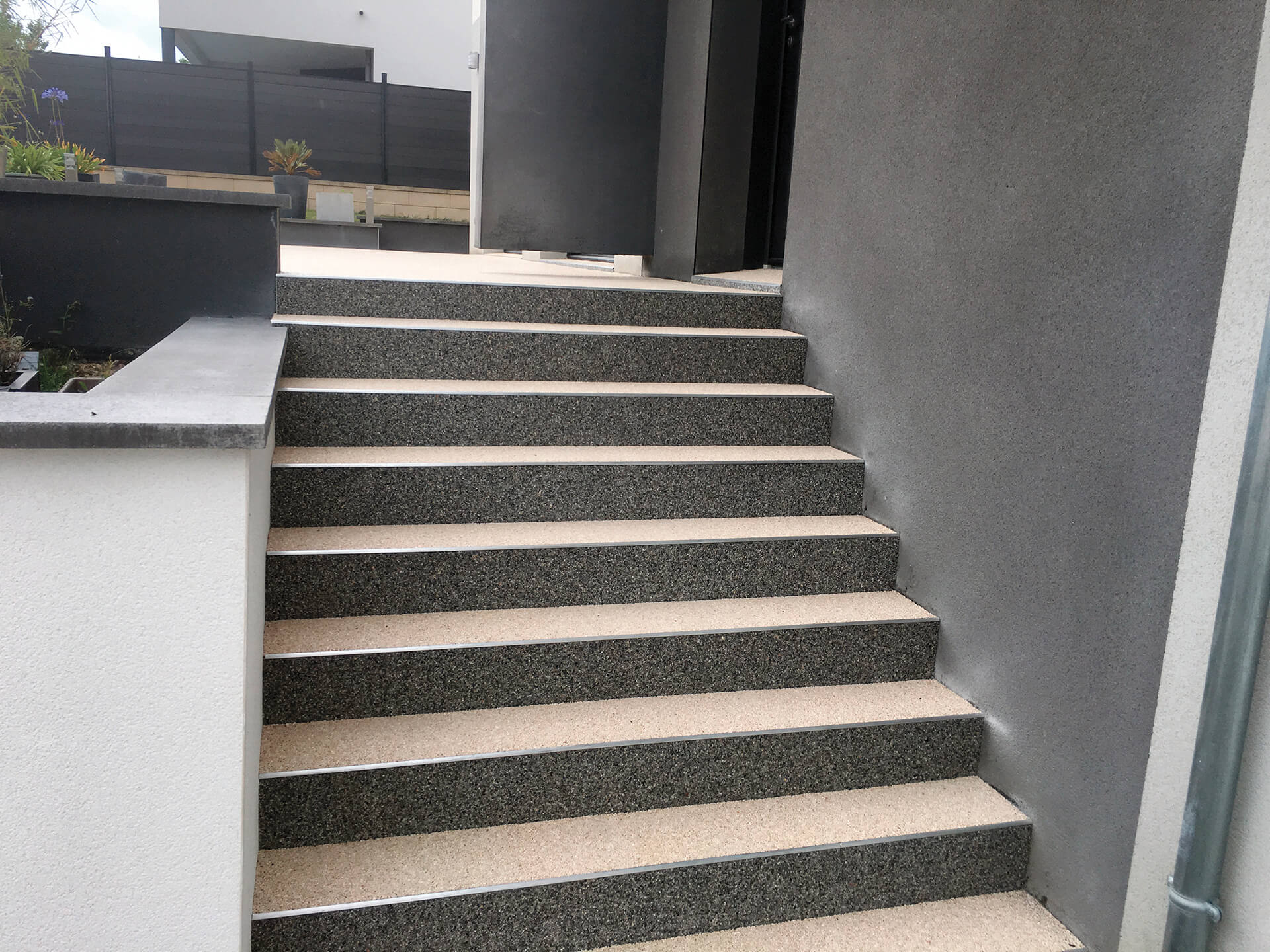 résine pour escaliers — réalisation Inspiration Résine
