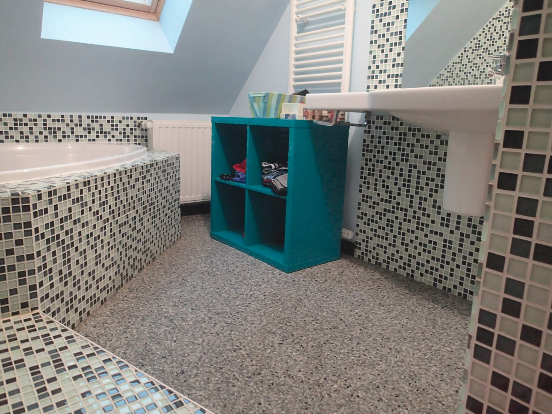 sol intérieur en résine — réalisation Inspiration Résine