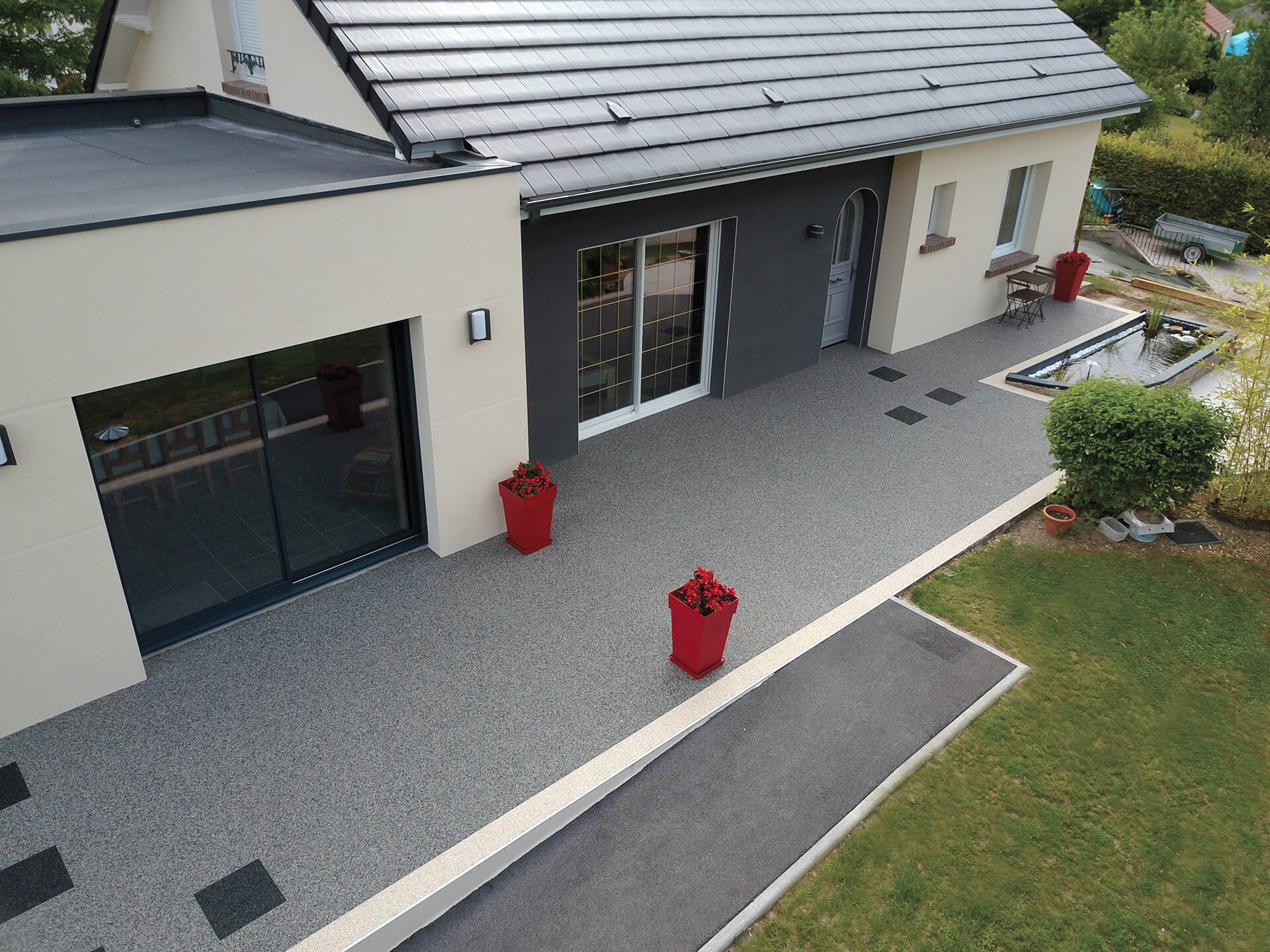 Réalisation terrasse en résine - agrégats de marbre naturels n°3-1