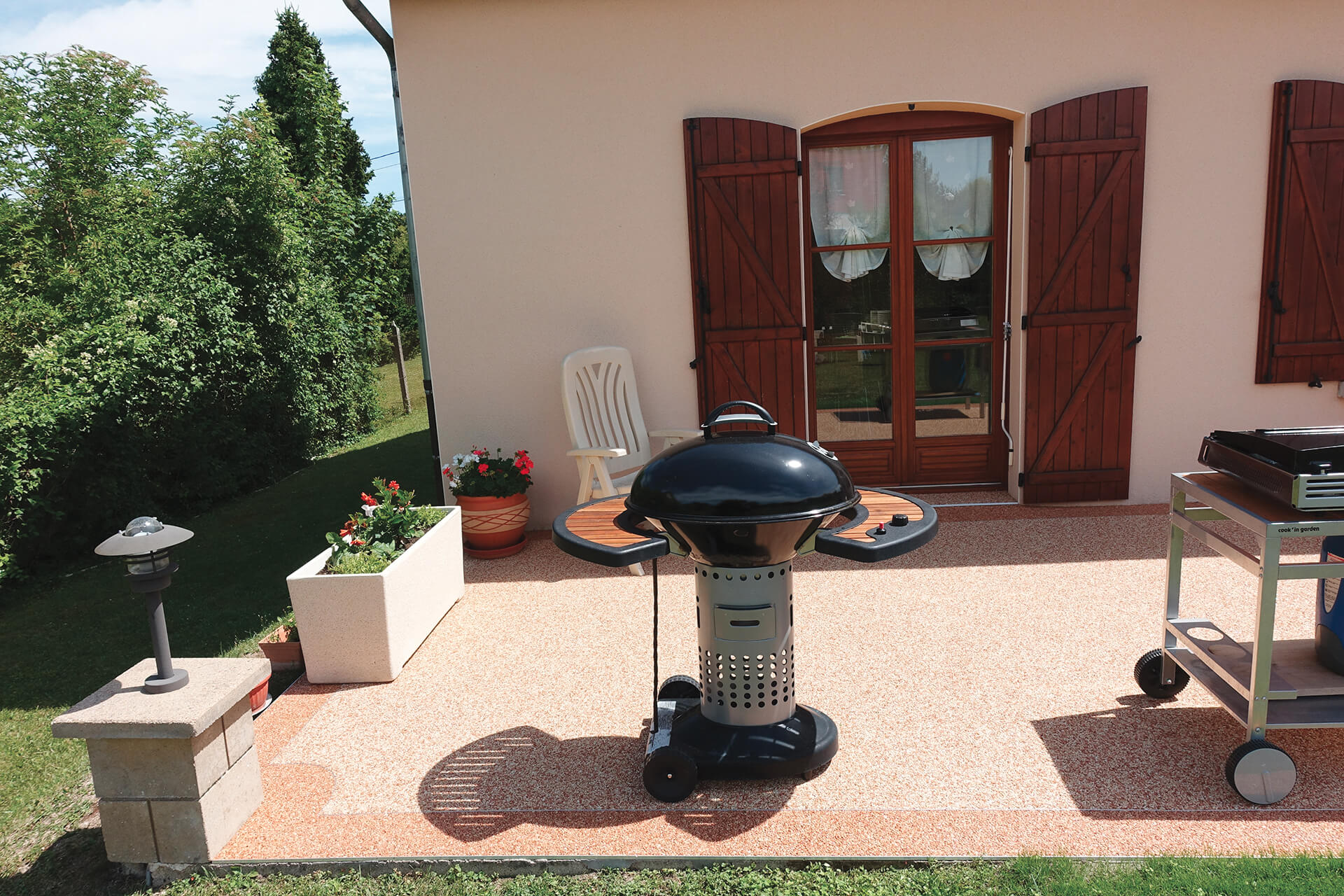 Réalisation terrasse en résine - agrégats de marbre naturels n°5-1