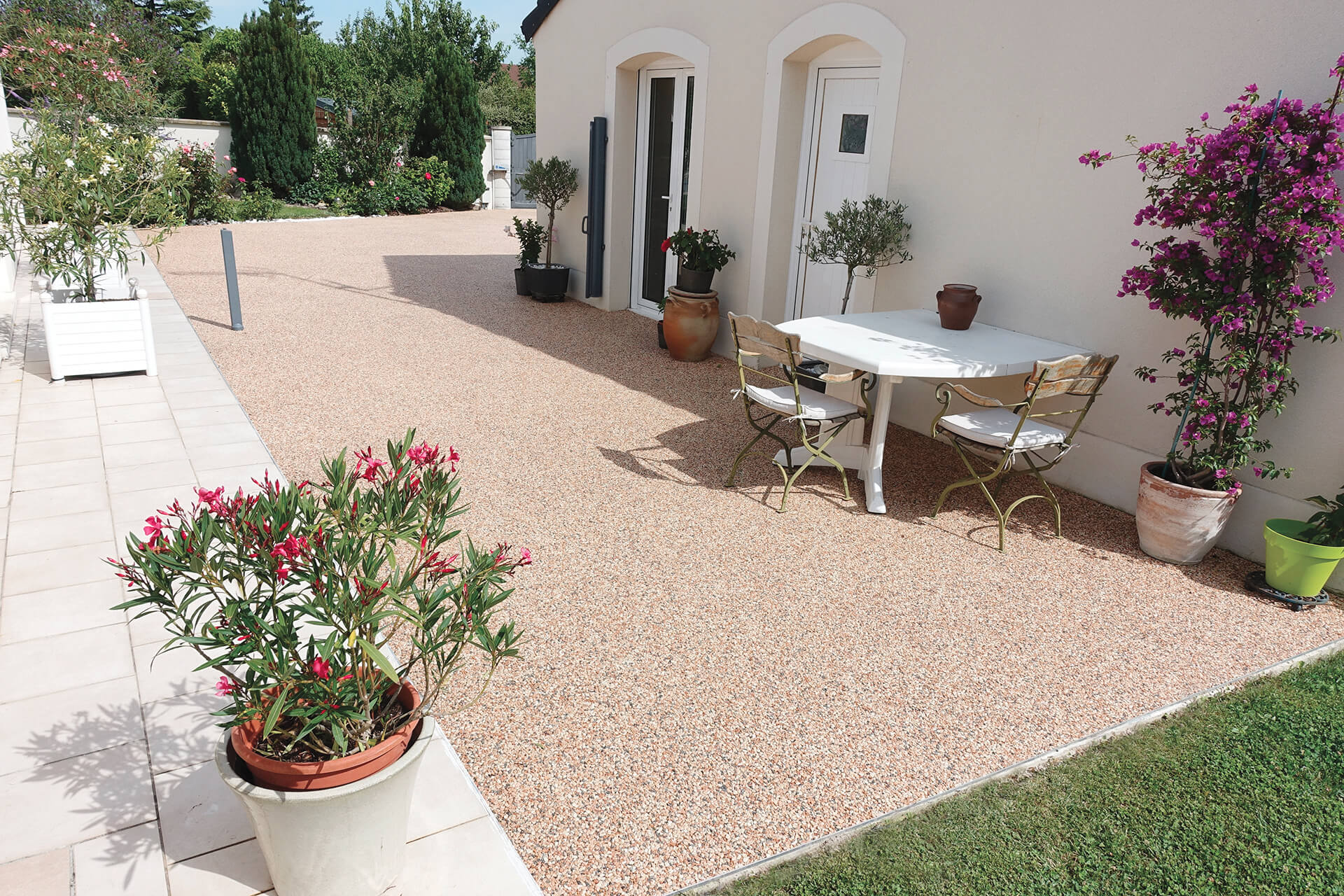 Réalisation terrasse en résine - agrégats de marbre naturels n°6-1