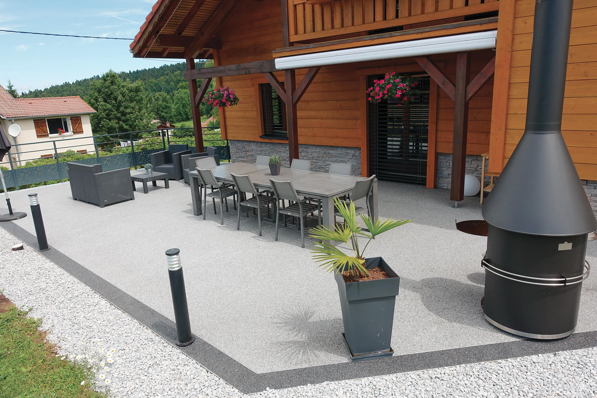 Réalisation terrasse en résine - agrégats de marbre naturels n°13-1