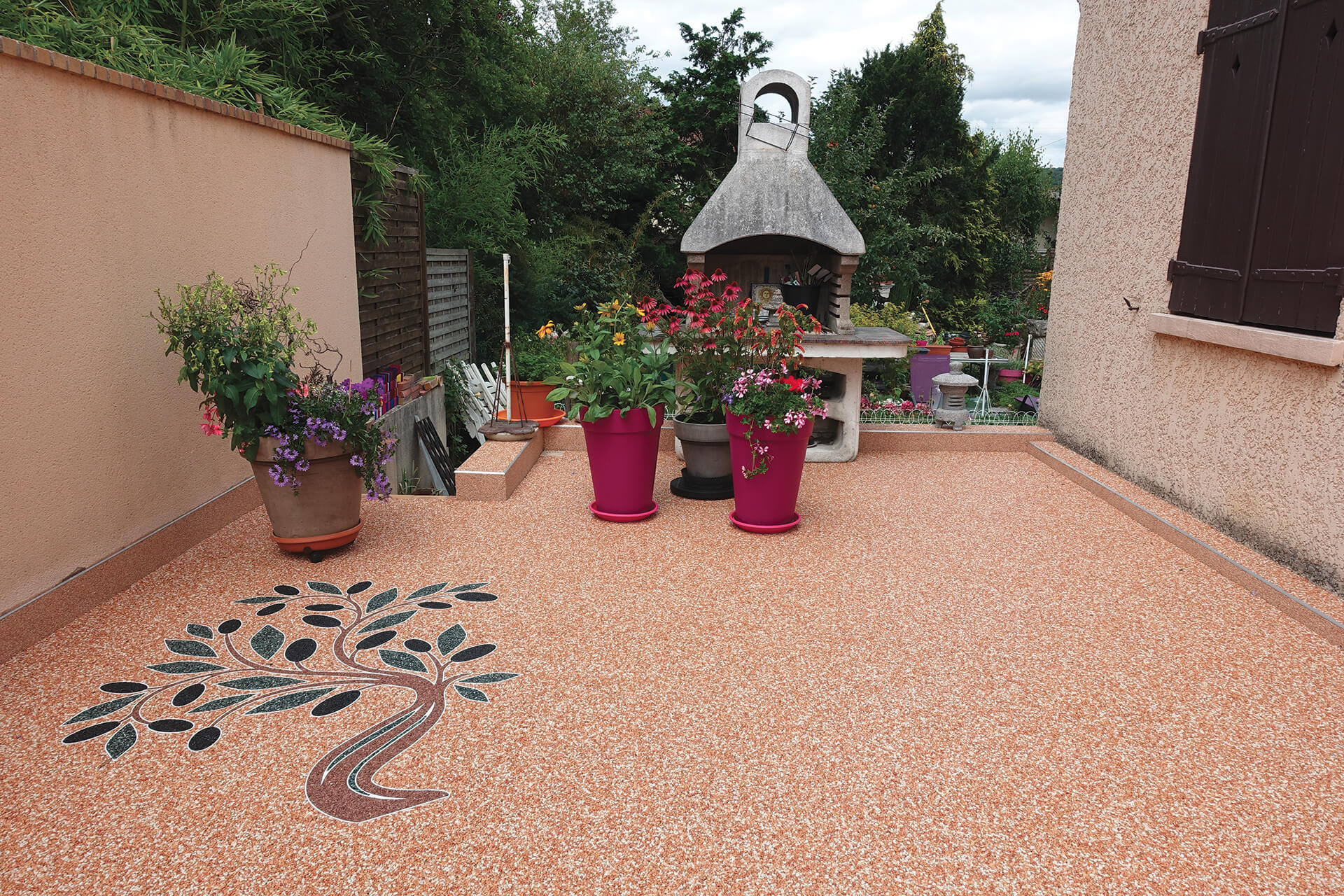 Réalisation terrasse en résine - agrégats de marbre naturels n°47-1