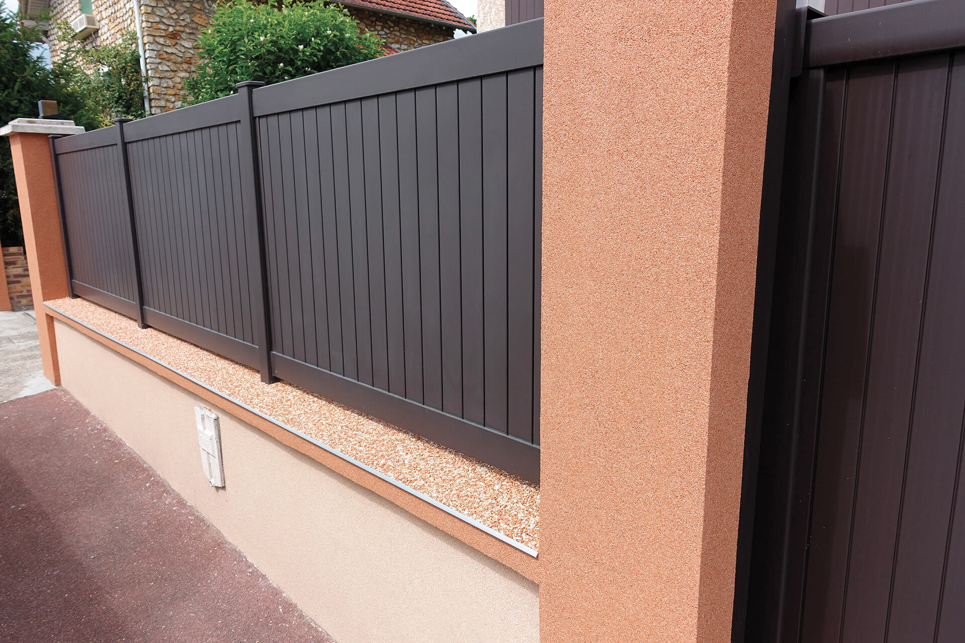 revêtement façade plastline — réalisation Inspiration Résine