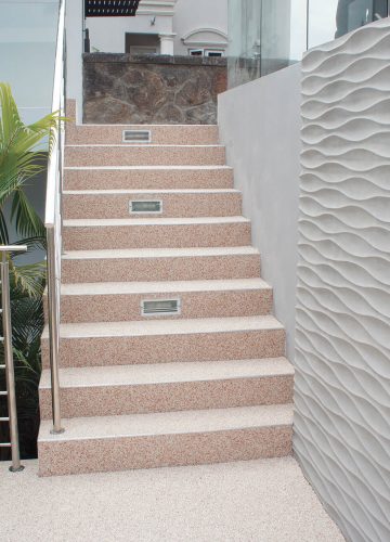 résine pour escaliers — réalisation Inspiration Résine