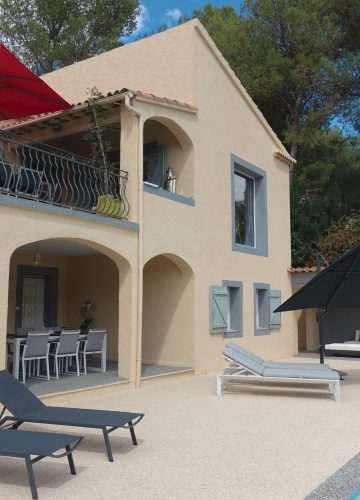 plage de piscine en résine — réalisation Inspiration Résine